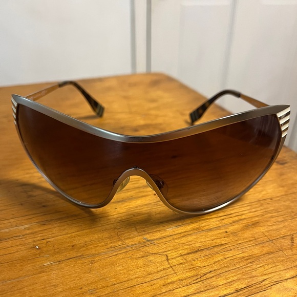 FENDI Y2K Vintage glam Smokey Tinted Wrap around made In ITALY w/ case - Picture 2 of 13